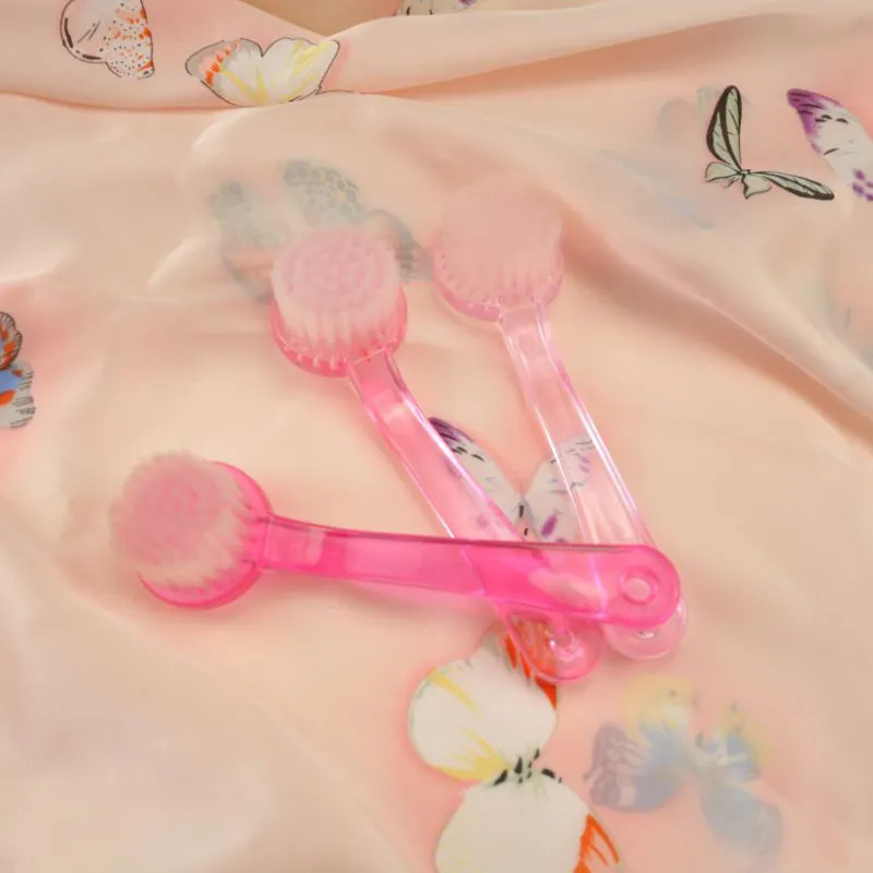 I pennelli di plastica sono buoni per i capelli?